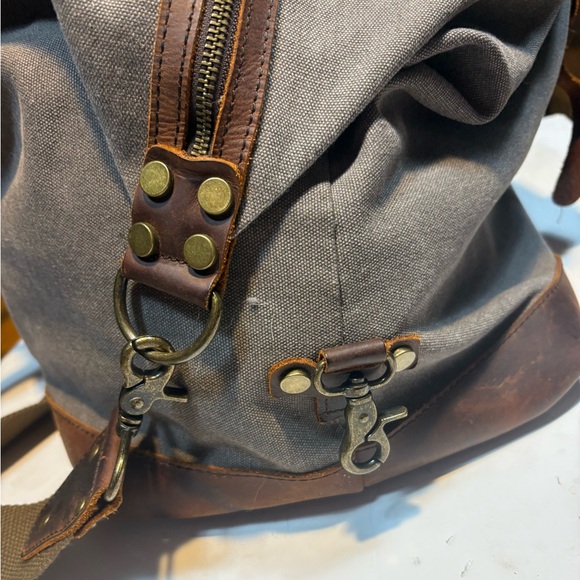 Canvas and Leather Trim Travel Bag vintage look Duffle bag - Picture 7 of 16